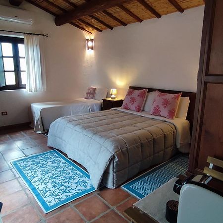 Stazzu Barecca B&B Cugnana Verde Exterior foto