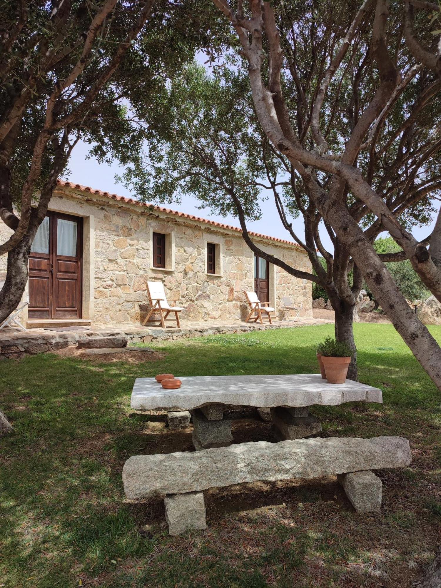 Stazzu Barecca B&B Cugnana Verde Exterior foto
